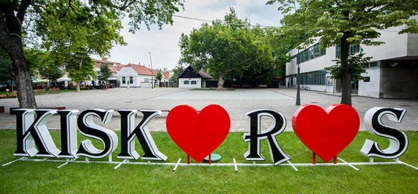 Csengő Vendégház Kiskoros Exterior foto